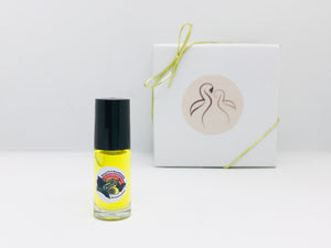 
                  
                    Load image into Gallery viewer, Palo Santo Synergy Oil | Beleza Pura Aromatherapy
                  
                